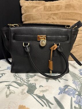 MICHAEL KORS Black Pebbled Leather Hamilton Satchel Crossbody Bag